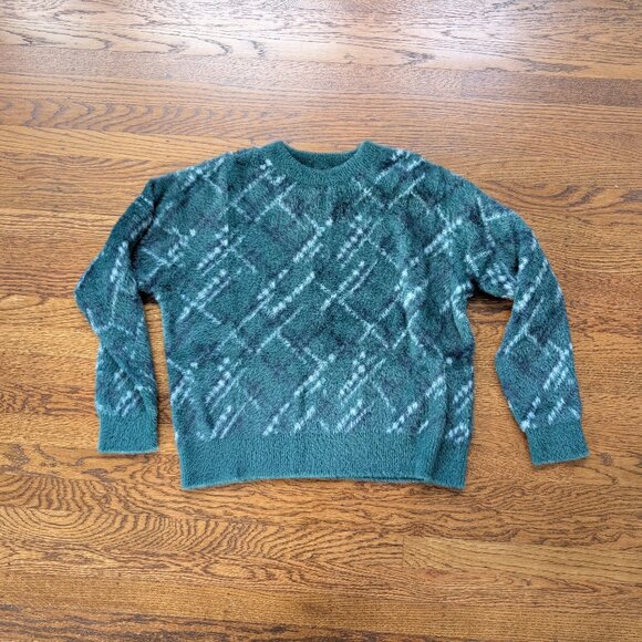 Plaid Pullover Sweater - Picture 2 of 4